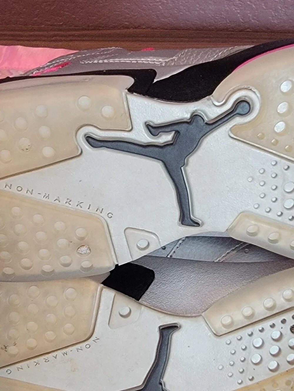 Air Jordan 6 Retro GS Valentine's Day 2014 Metallic Silver Pink Size 7Y